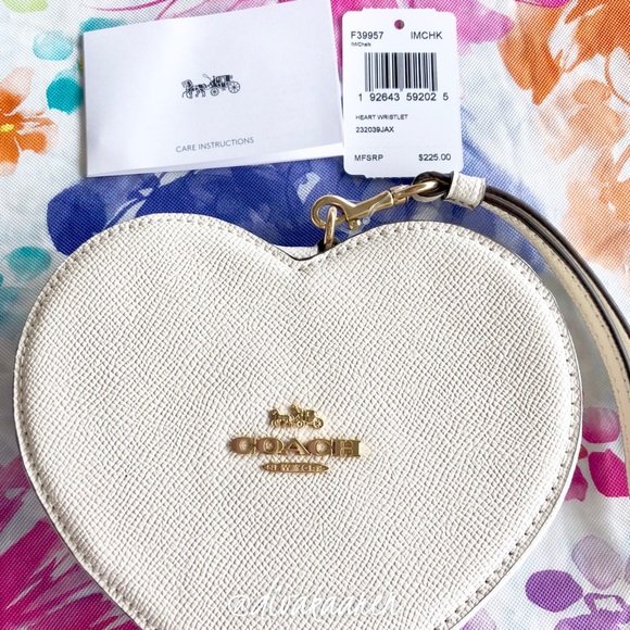 SALE! COACH Heart Wristlet Slv/White - Picture 2 of 11